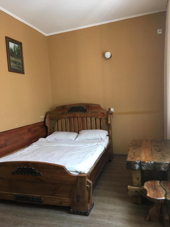 Міні-Готель Нептун Rivne Esterno foto